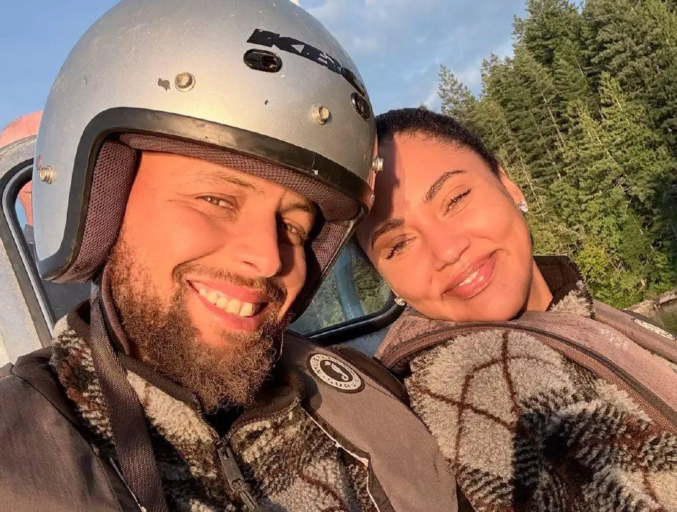 NBA star Stephen Curry vacationing on island off Vancouver Island