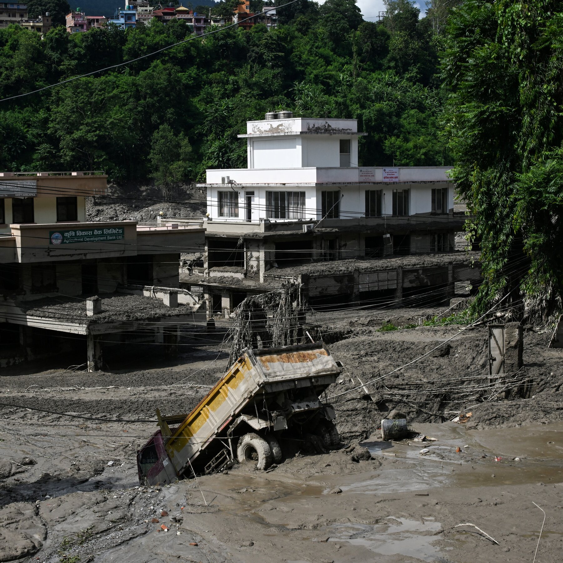 Live Updates: Hundreds Missing as Wall of Water Sweeps Away Villages in Nepal and Tibet